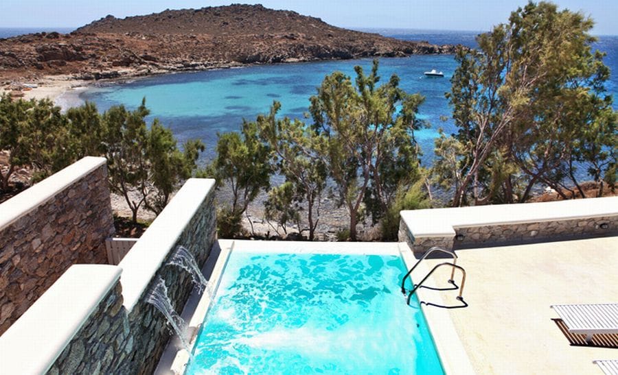 Executive Residence with Private Pool - Image 1