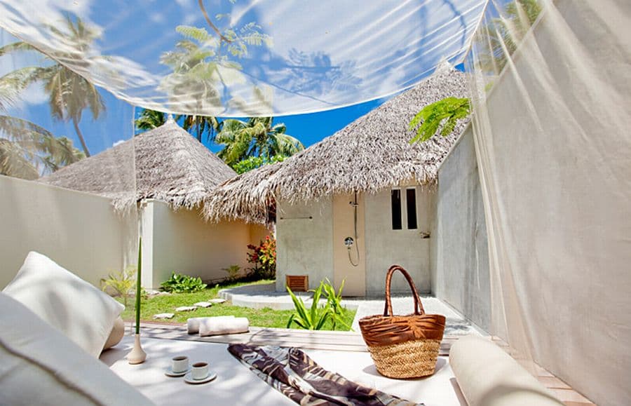 Kuramathi Deluxe Jacuzzi Villa — luxury villa photo 3