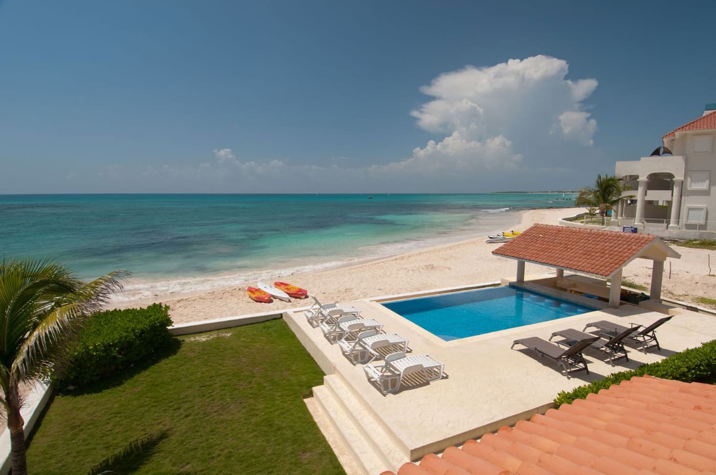 Villa Carolina — luxury villa photo 1
