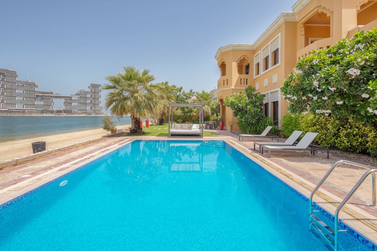 Palm Jumeirah Villa — luxury villa photo 1