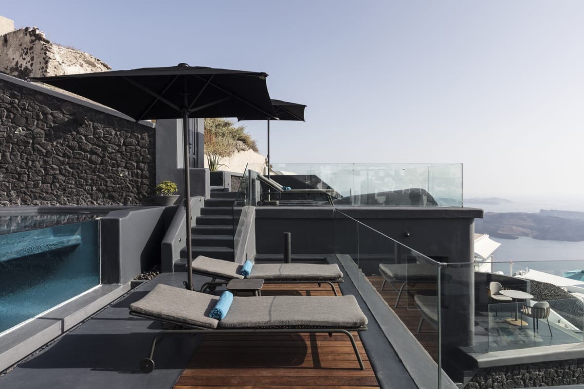 Kivotos Cave Three Bedroom Villa — luxury villa photo 31