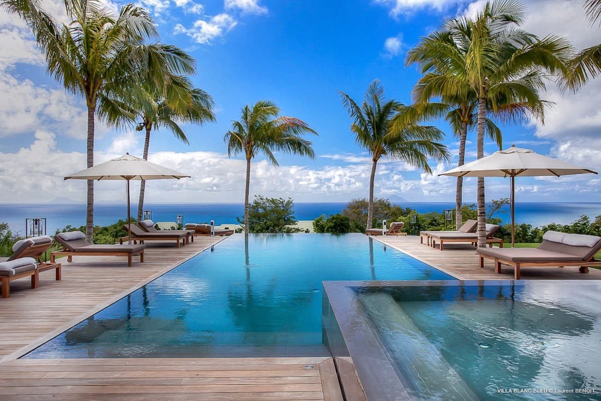 Villa Blanc Bleu — luxury villa photo 1