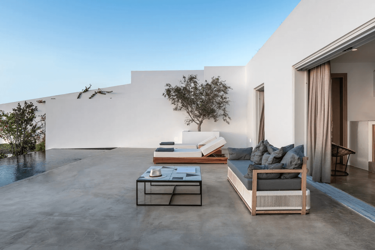 Andronis Four Bedroom Villa — luxury villa photo 1