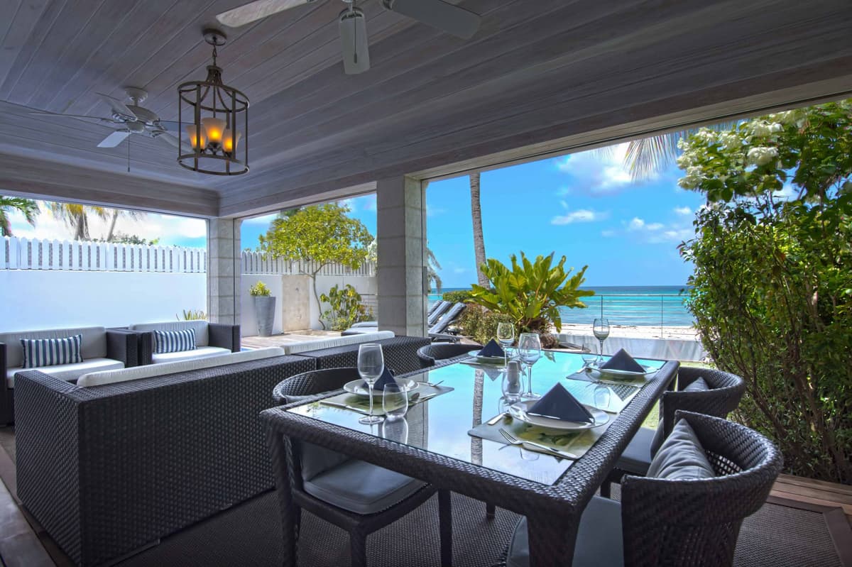 Villa Radwood Beach House 1 — luxury villa photo 18
