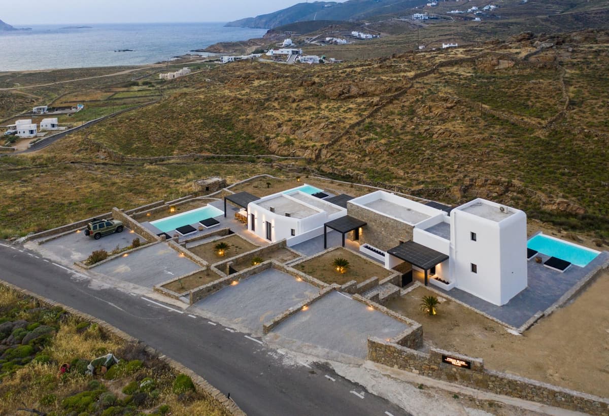 Ftelia Black Villa 4 — luxury villa photo 23
