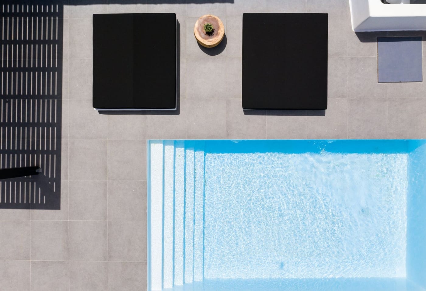 Ftelia Black Villa 3 - Image 1
