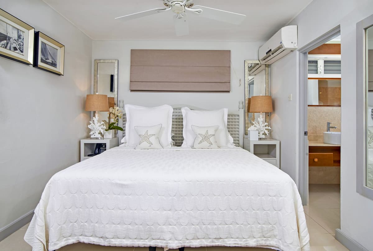Westside Suite — luxury villa photo 6