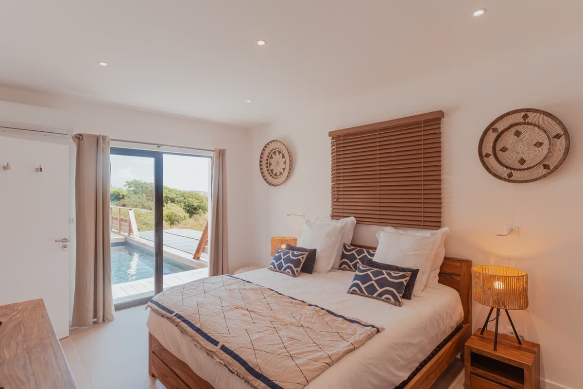 Sun 2 — luxury villa photo 3