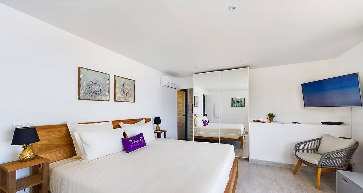 Villa On the Rock — luxury villa photo 18