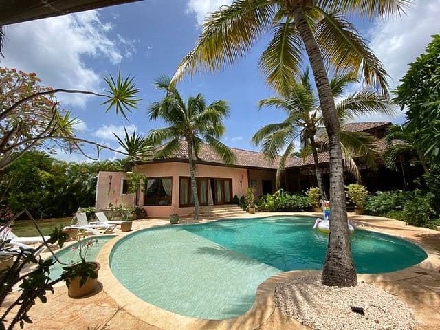 Villa Mangos 13 — luxury villa photo 1