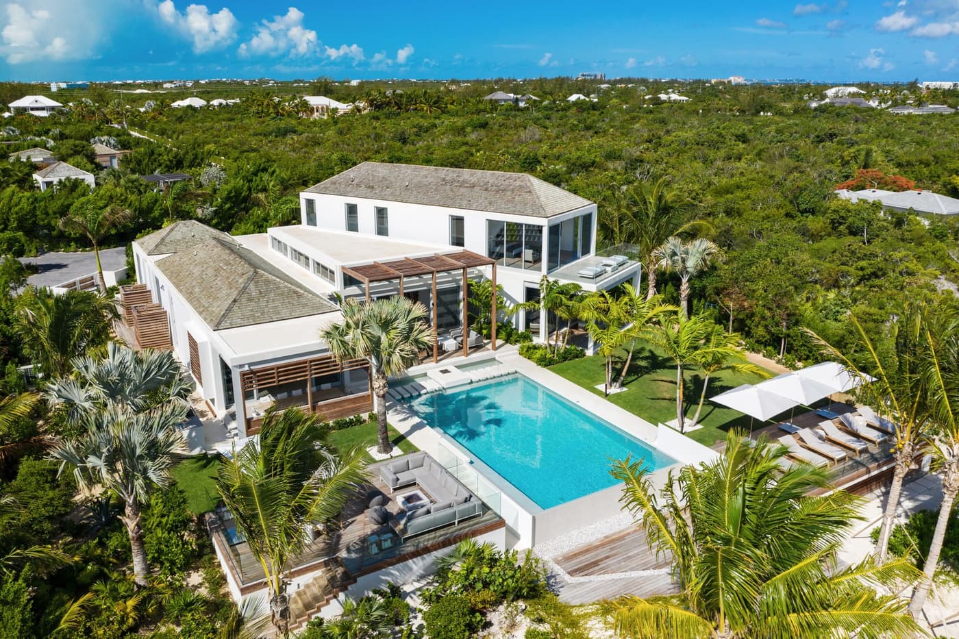 Villa Cabuya — luxury villa photo 1