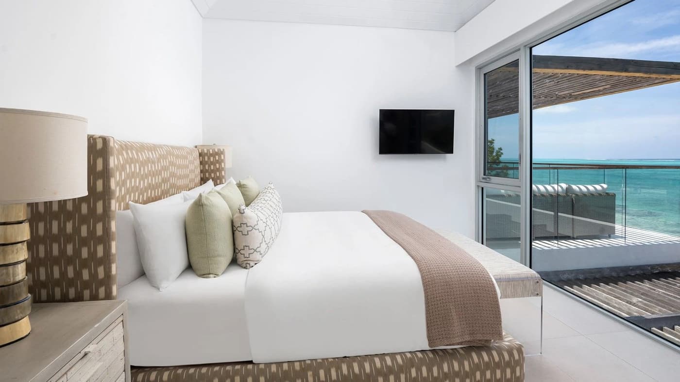 North Shore Enclave - 4 BDR BEACHFRONT VILLA — luxury villa photo 81