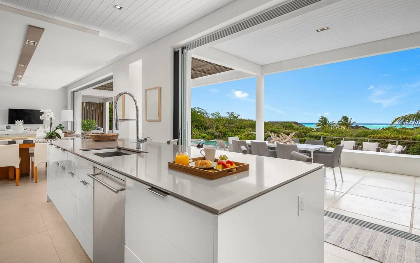 North Shore Enclave - 5 BDR OCEAN VIEW VILLA — luxury villa photo 34