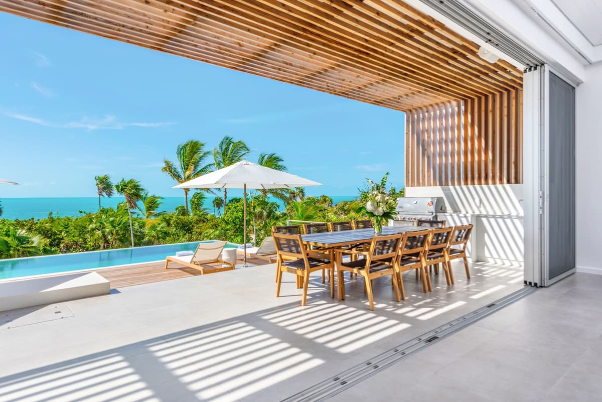 Long Bay Enclave - 5 BDR BEACHFRONT VILLA — luxury villa photo 40