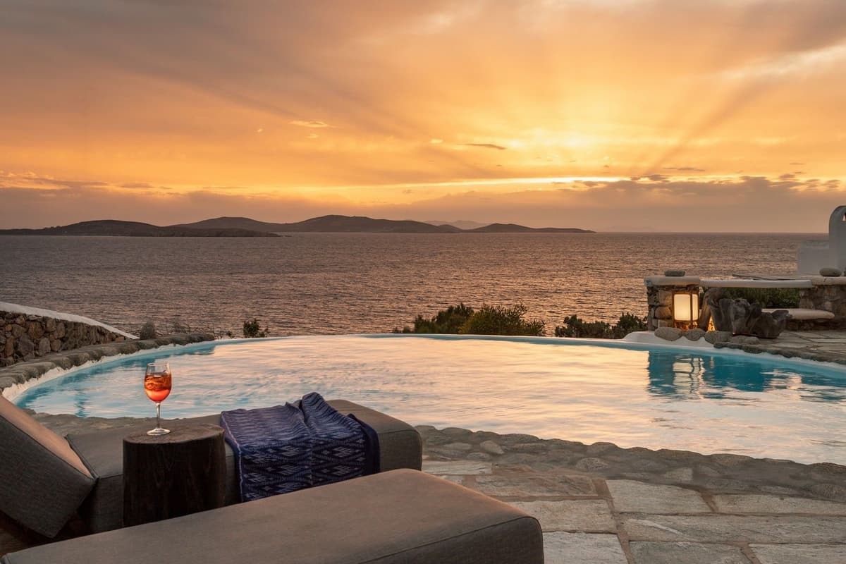 SoLuna Casa — luxury villa photo 1