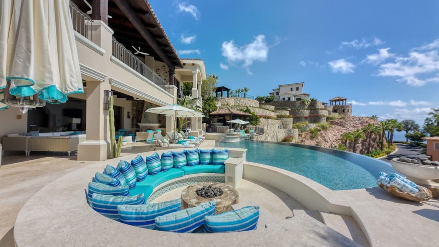 Casa Sol y Mar — luxury villa photo 1