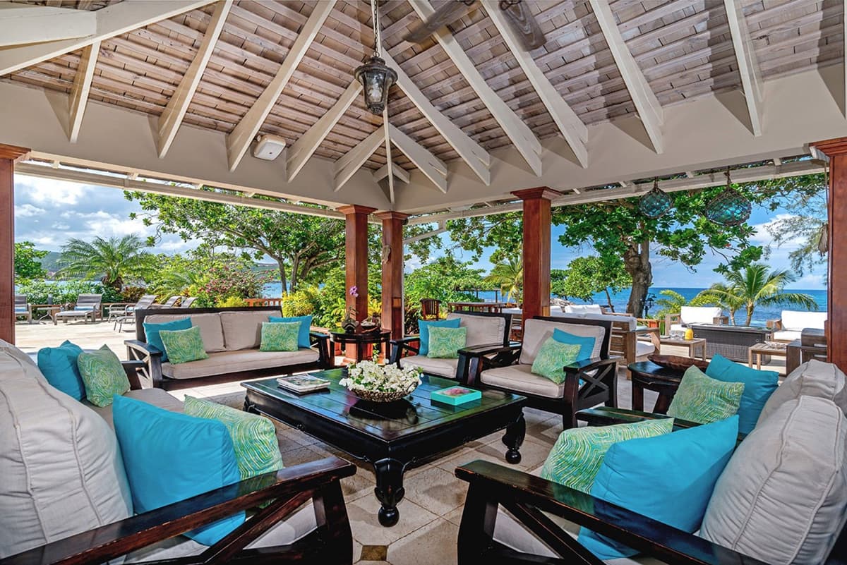 Fortlands Point Villa — luxury villa photo 3