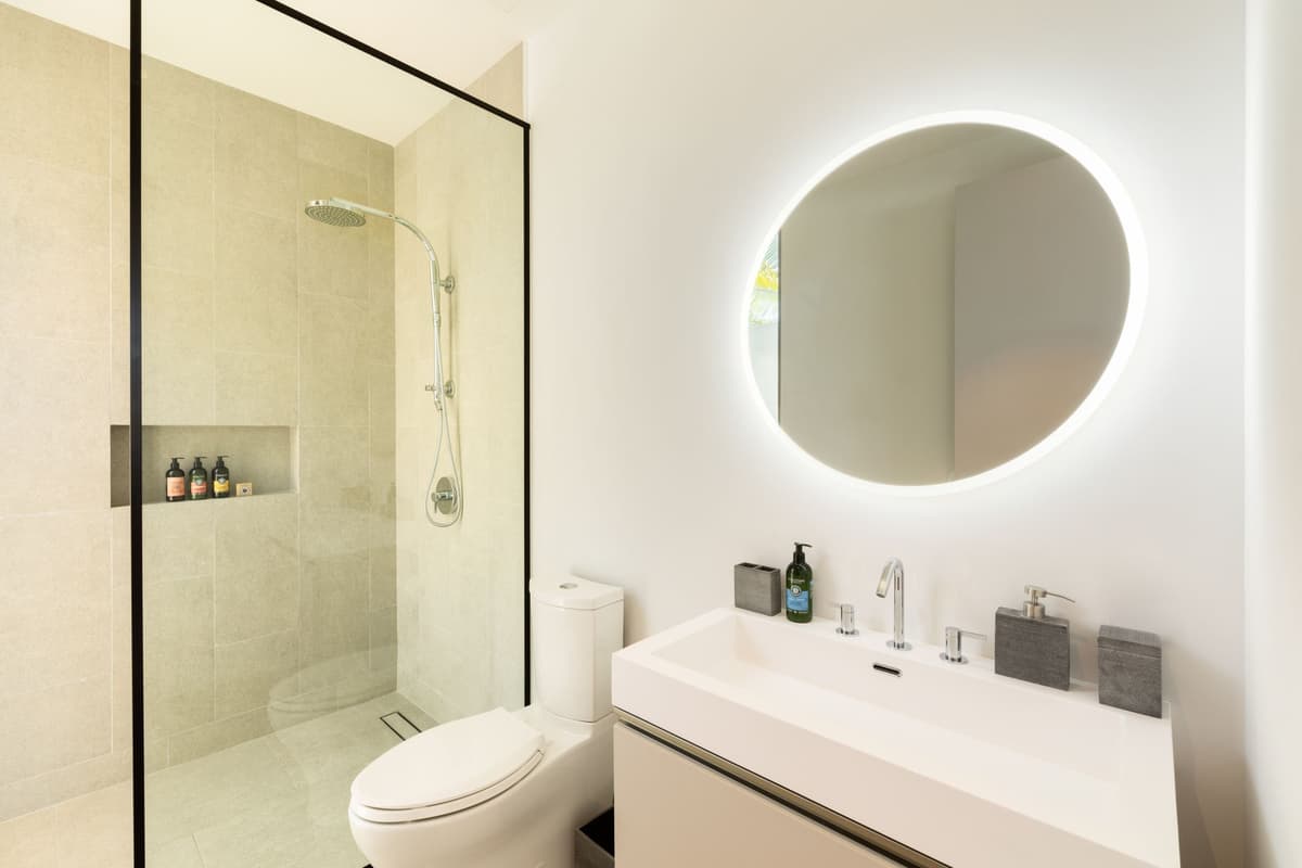 South Bank Lagoon Villas 5BDR — luxury villa photo 3