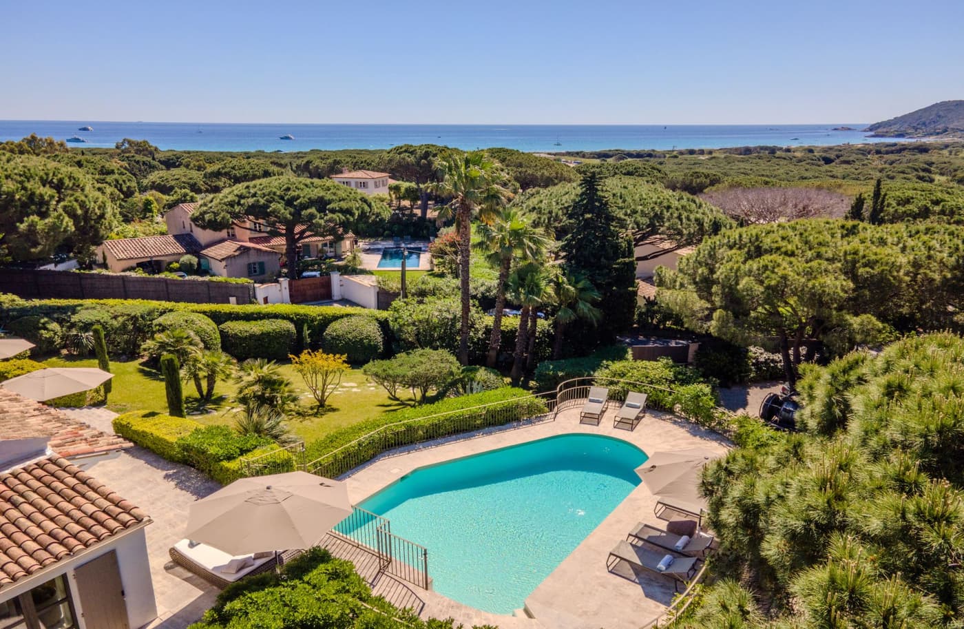 Villa Bleu — luxury villa photo 1