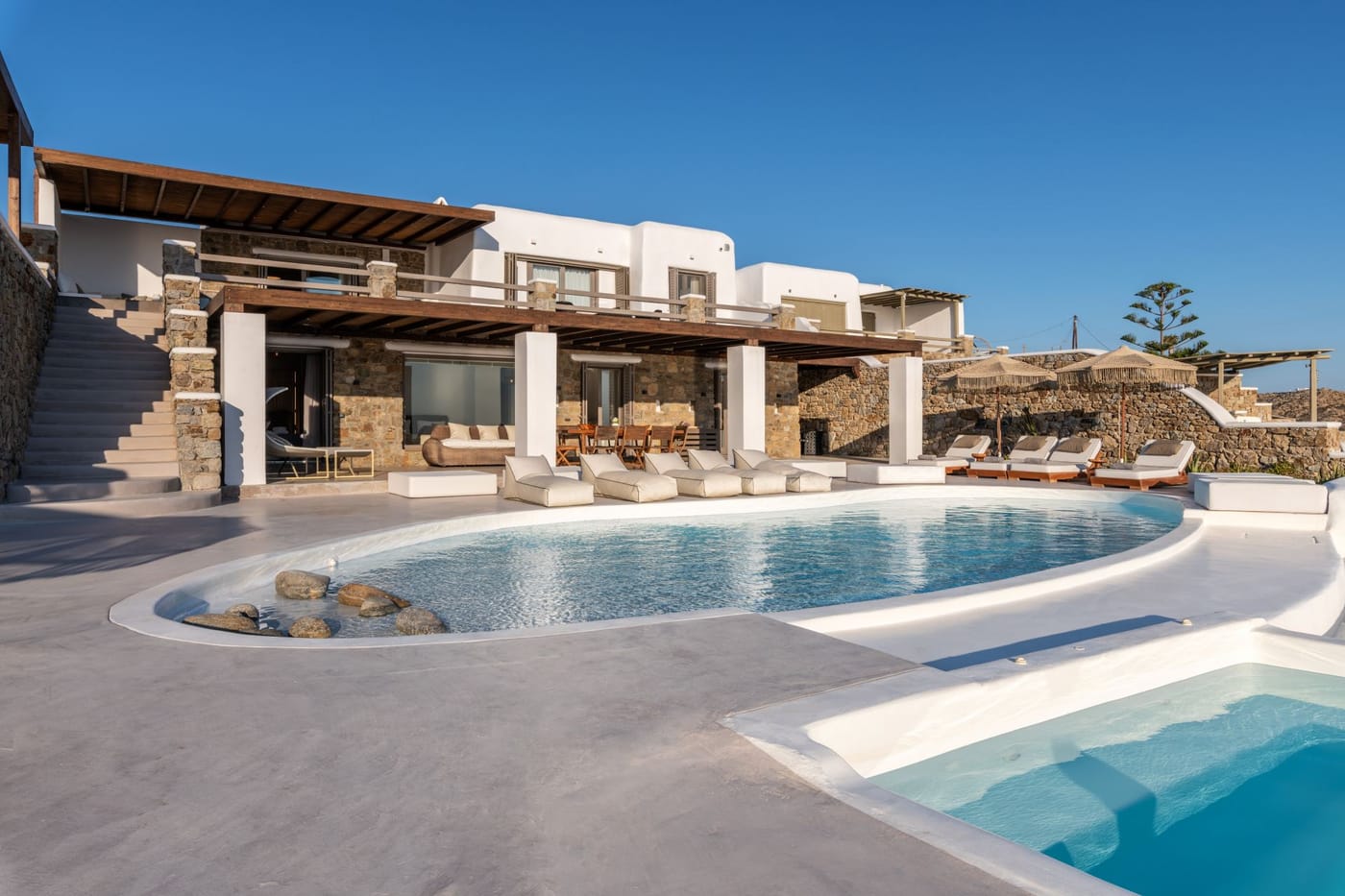 Villa M - Image 1
