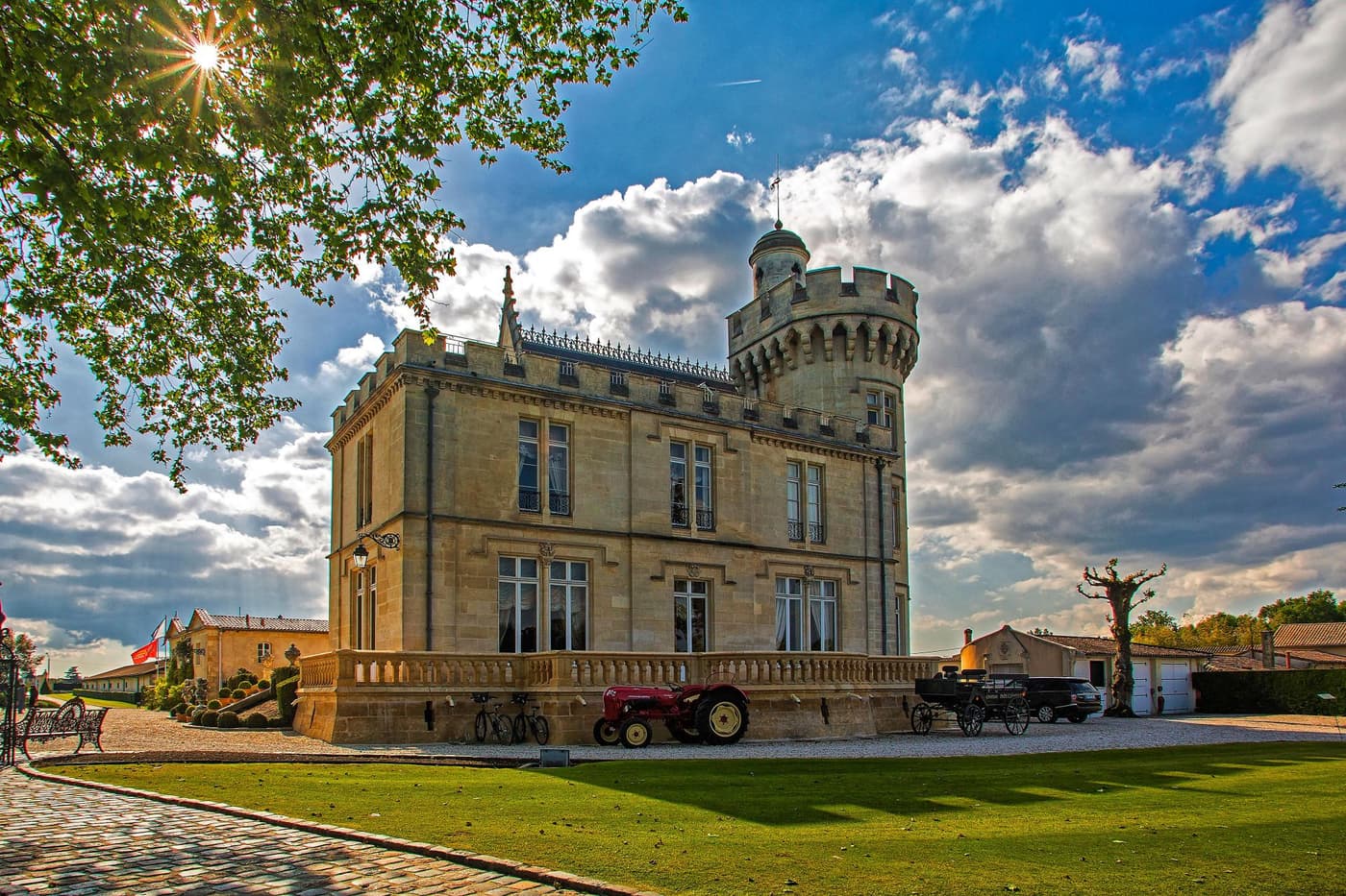 Chateau Pessac — luxury villa photo 1