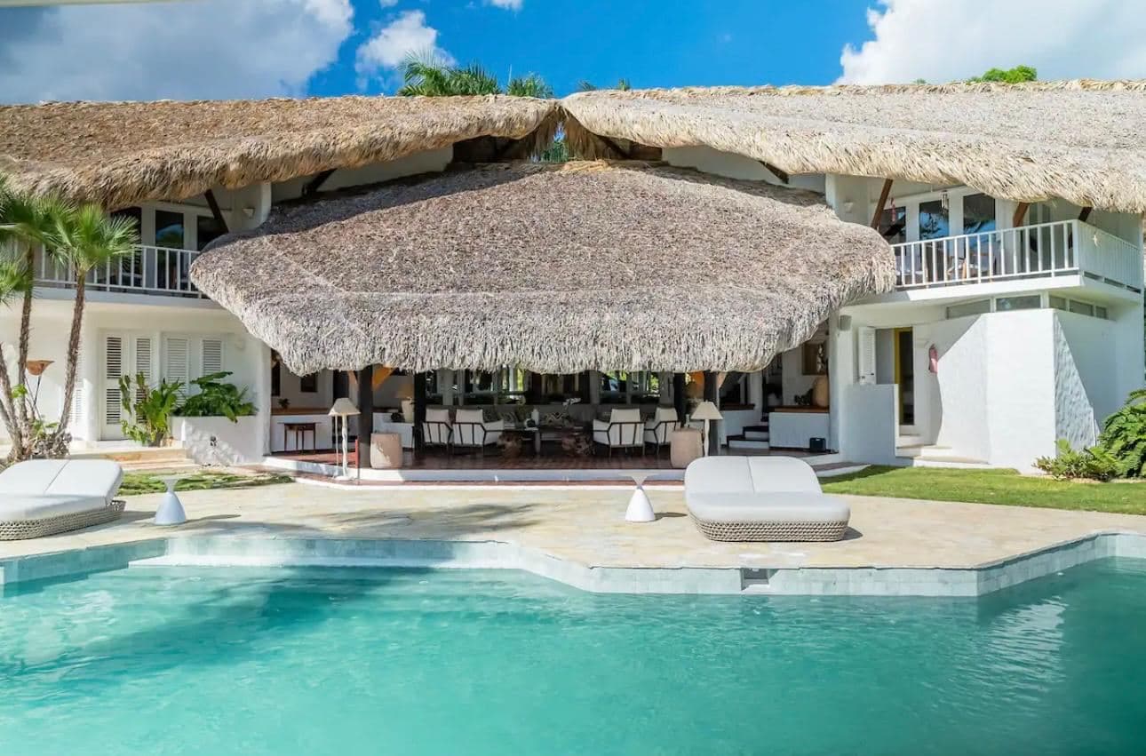 Villa Camila — luxury villa photo 1