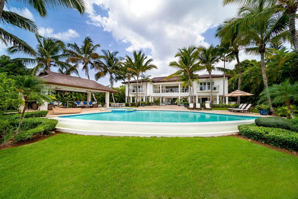 Villa Virtuosa - Image 1