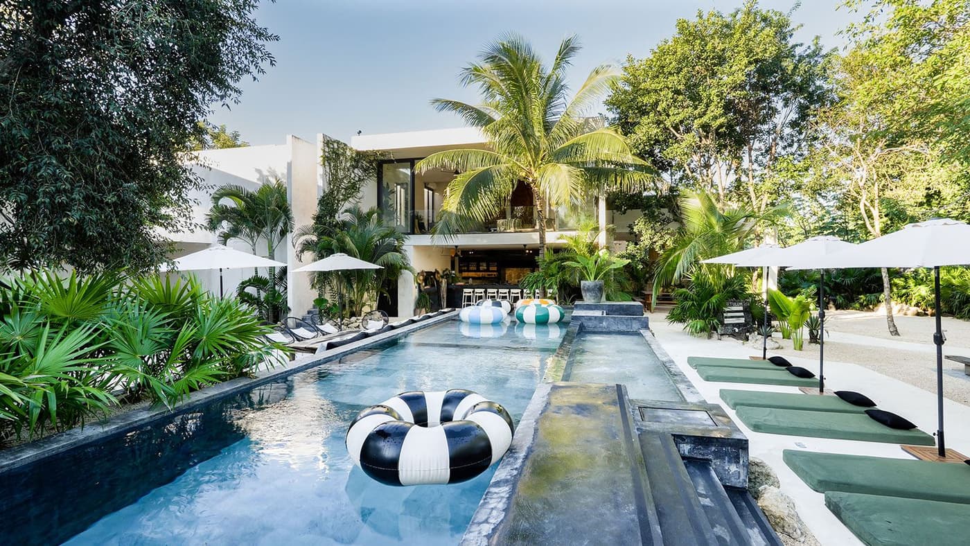 Chateau Sixteen — luxury villa photo 1