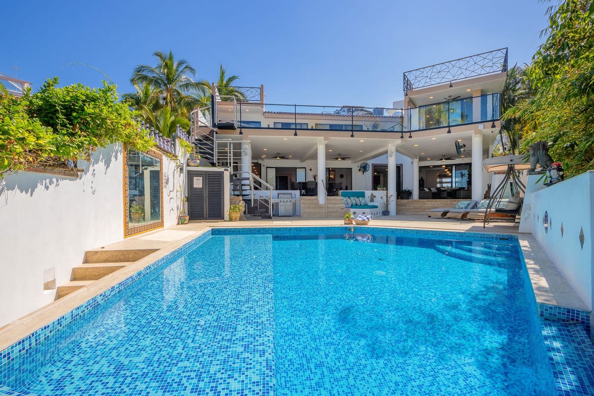 Casa Morada - Image 1