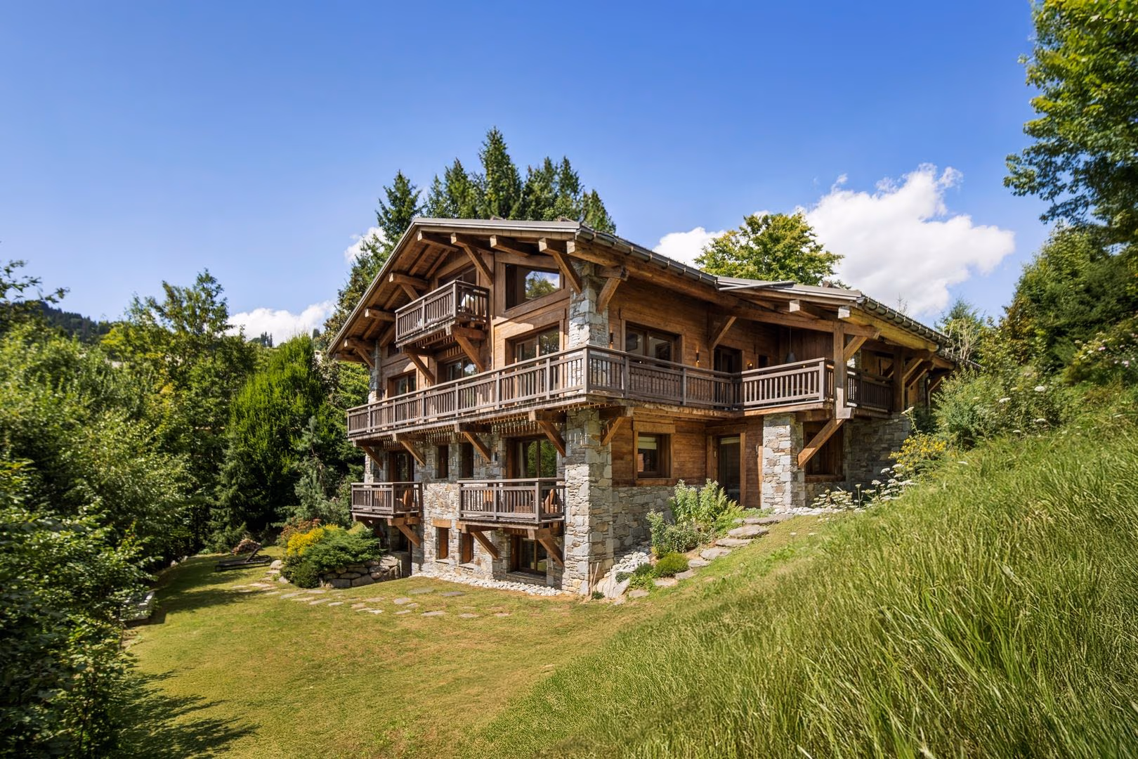 Chalet Snow - Image 1