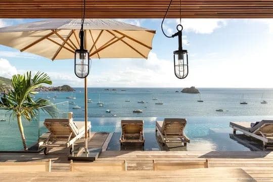June Estate — luxury villa photo 97