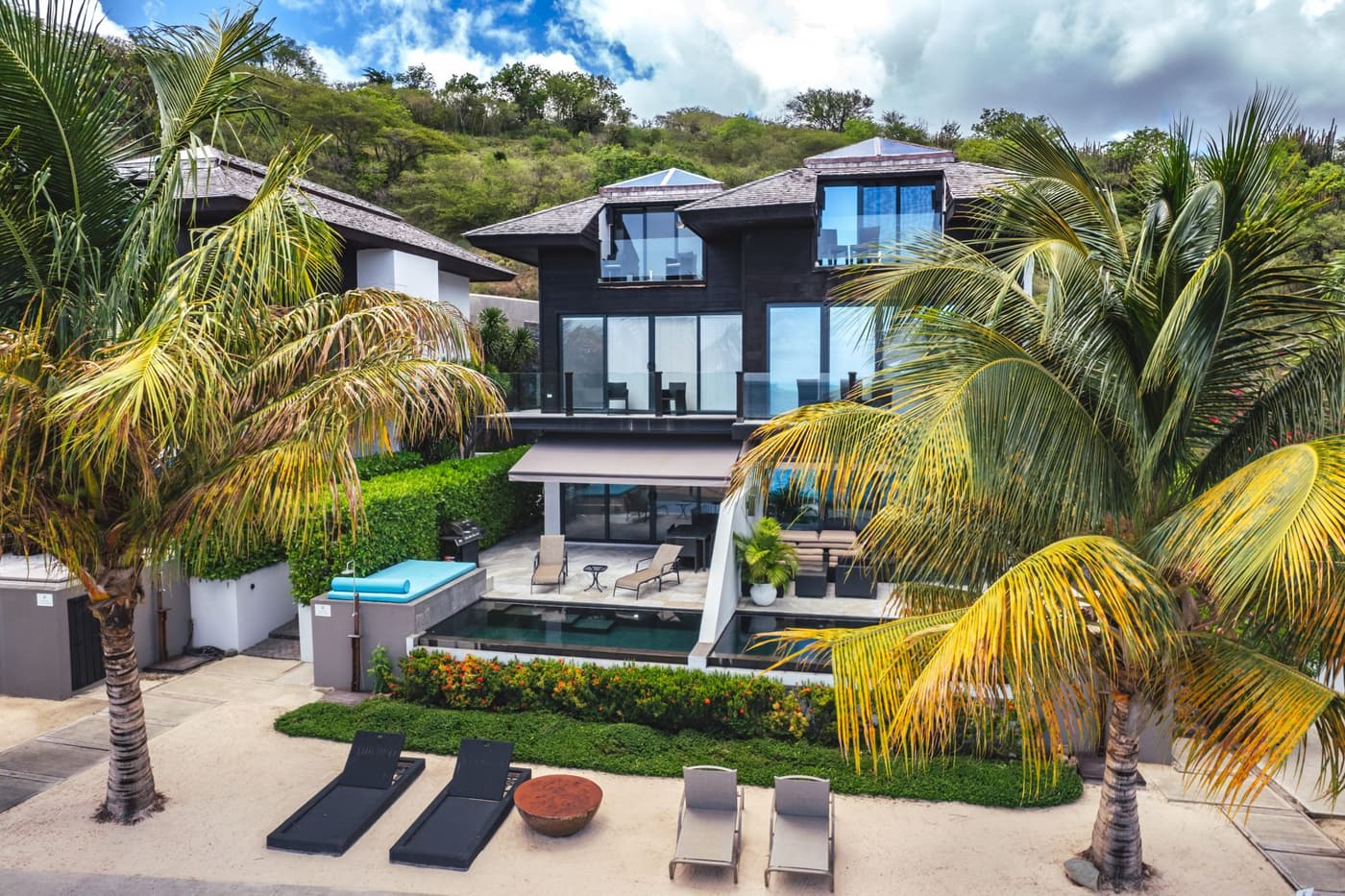 Villa Beachcomber — luxury villa photo 1