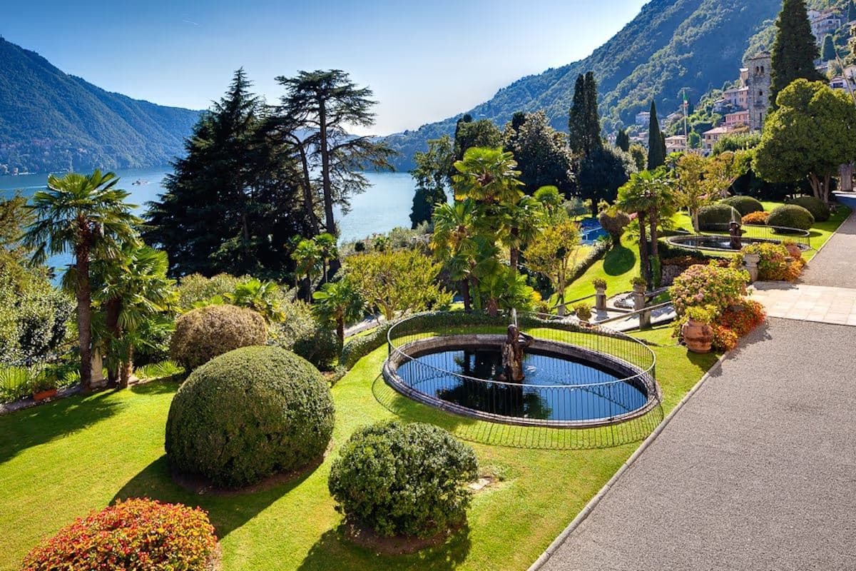 Luxury villa rentals — luxury villa destination