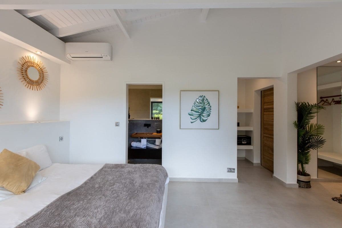 Villa Nuit Blanche — luxury villa photo 3