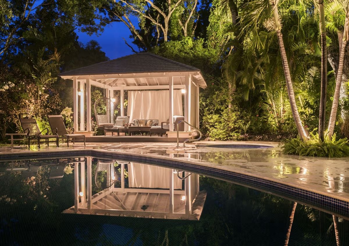 Sandalwood House — luxury villa photo 1