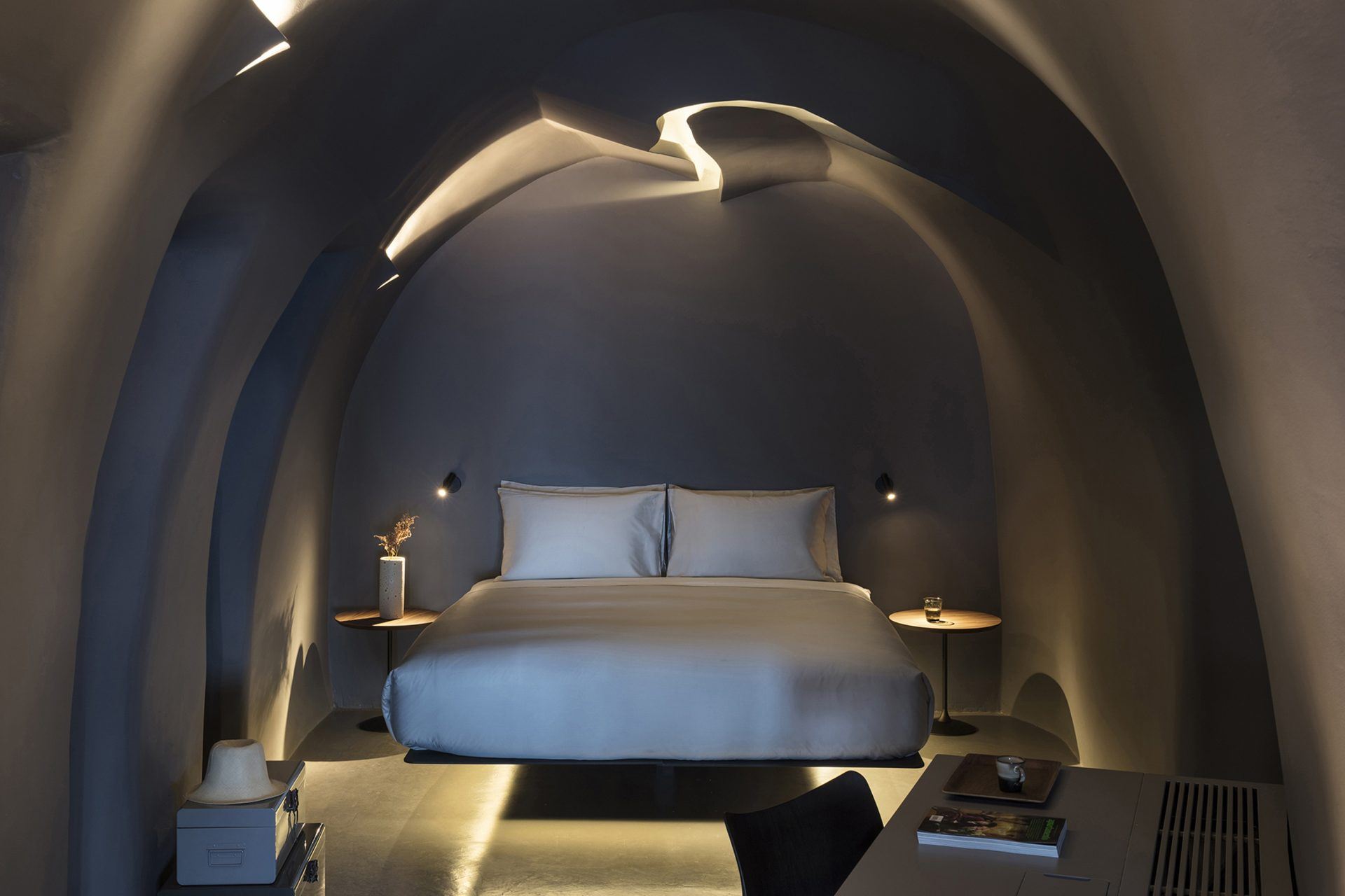 Kivotos Cave Three Bedroom Villa