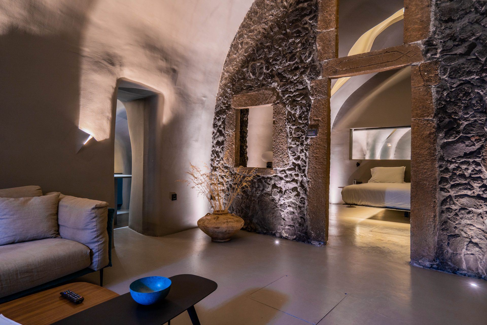 Kivotos Cave Three Bedroom Villa