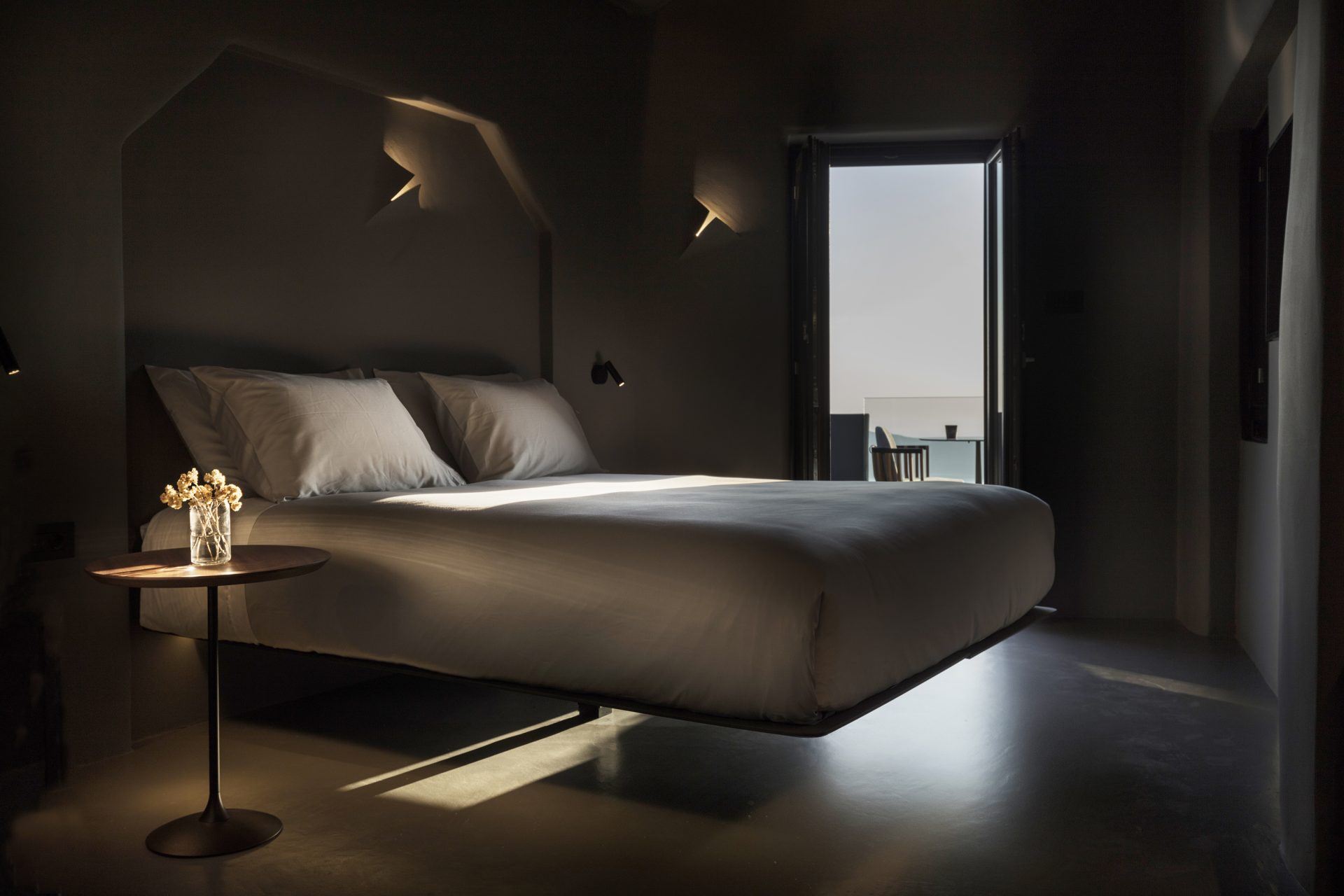 Kivotos Cave Three Bedroom Villa