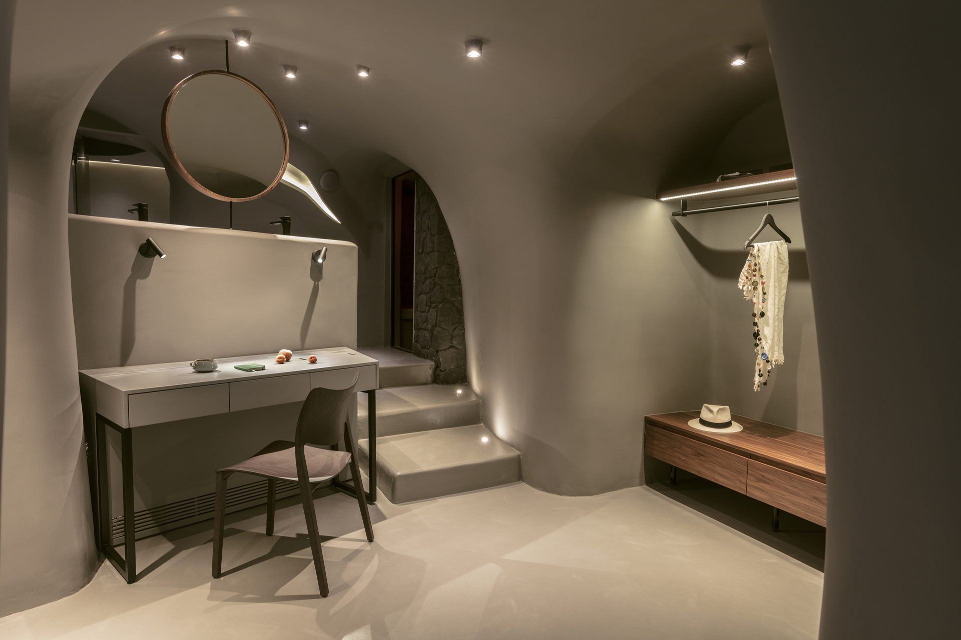 Kivotos Cave Three Bedroom Villa