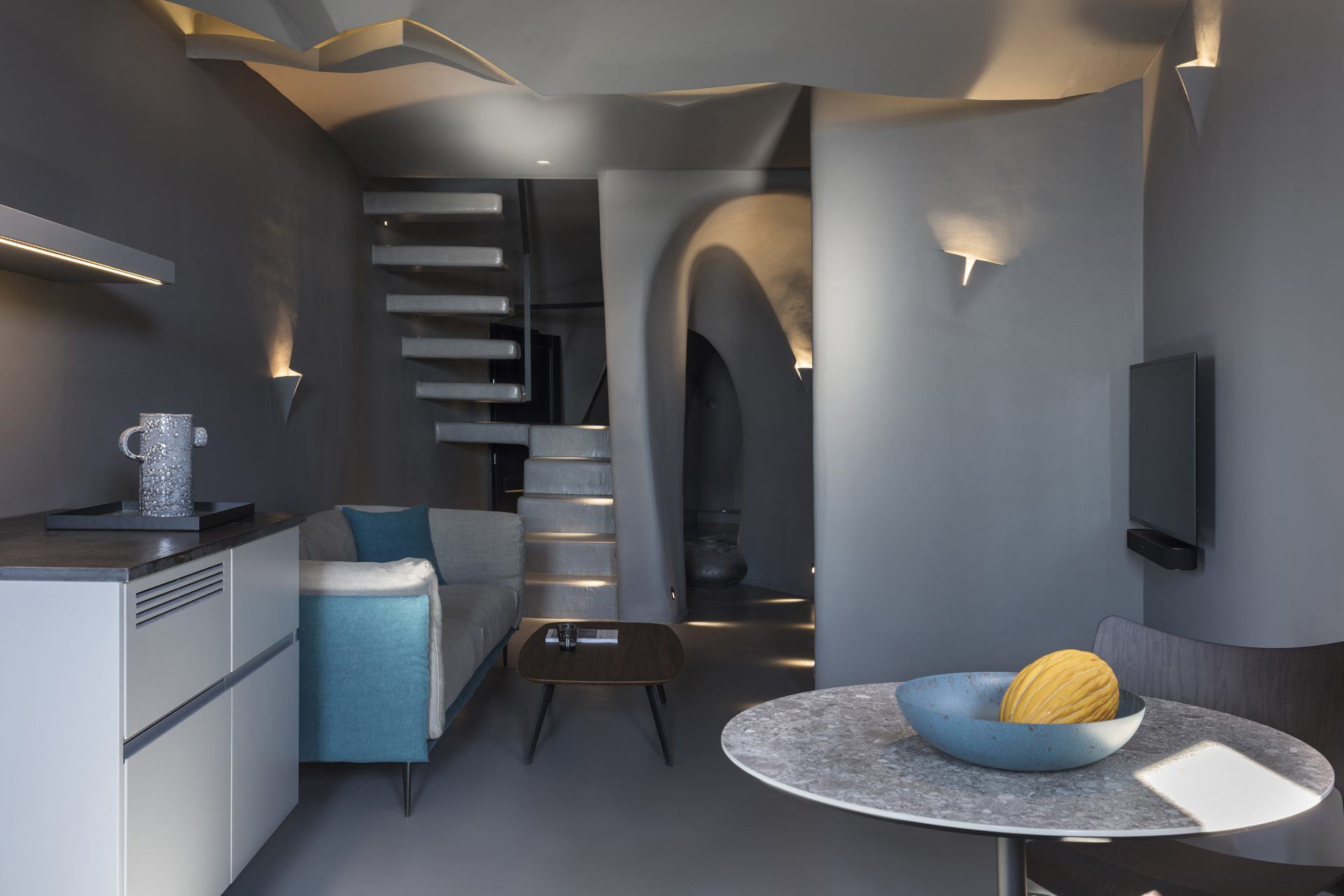 Kivotos Cave Three Bedroom Villa