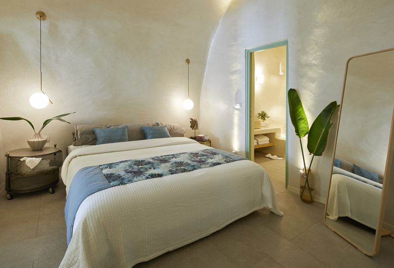 Gitsa Cliff Luxury Villa