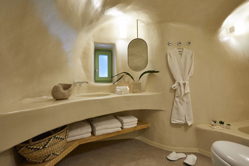 Gitsa Cliff Luxury Villa