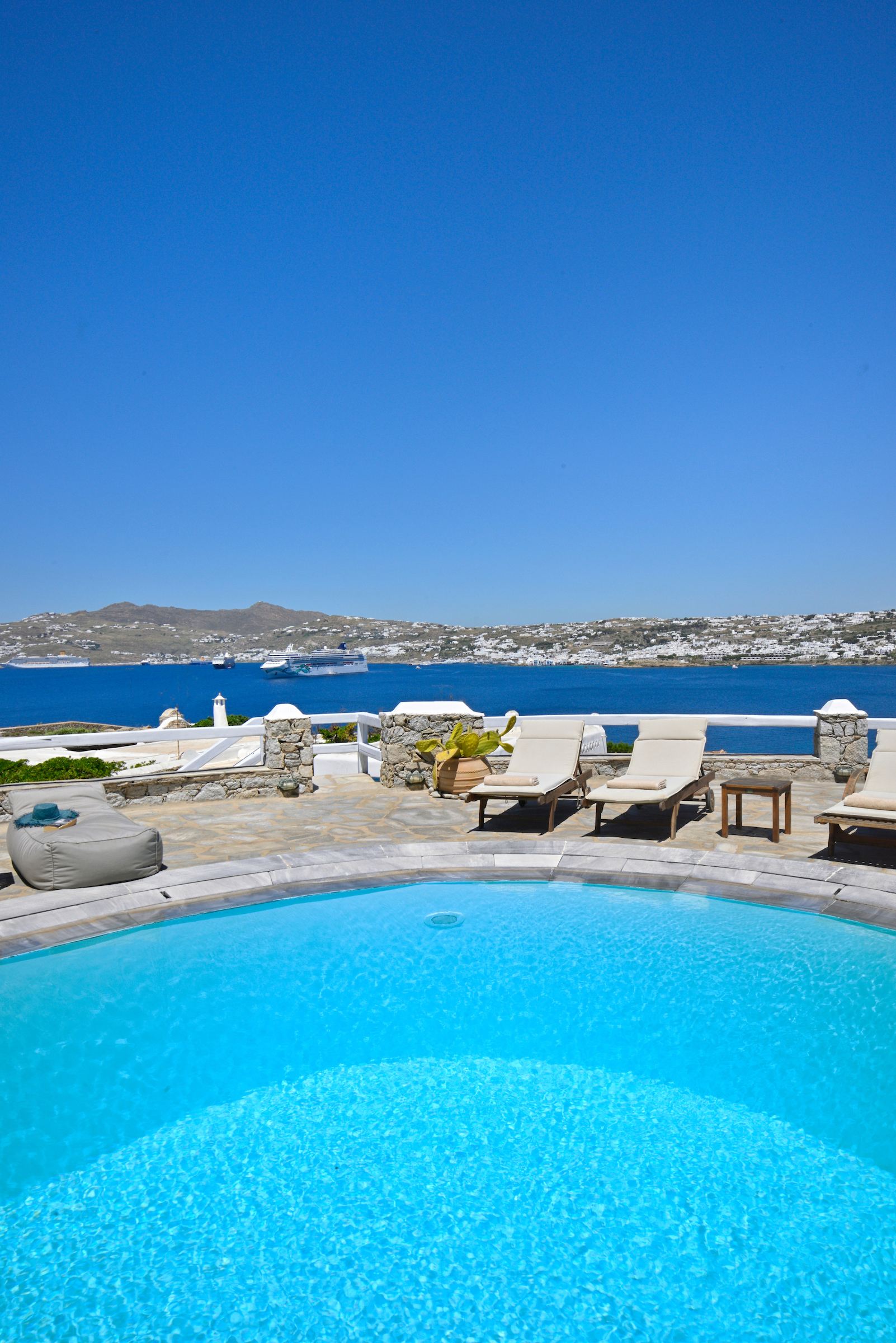 Villa Aquileria — Luxury Villas & Vacation Rentals —