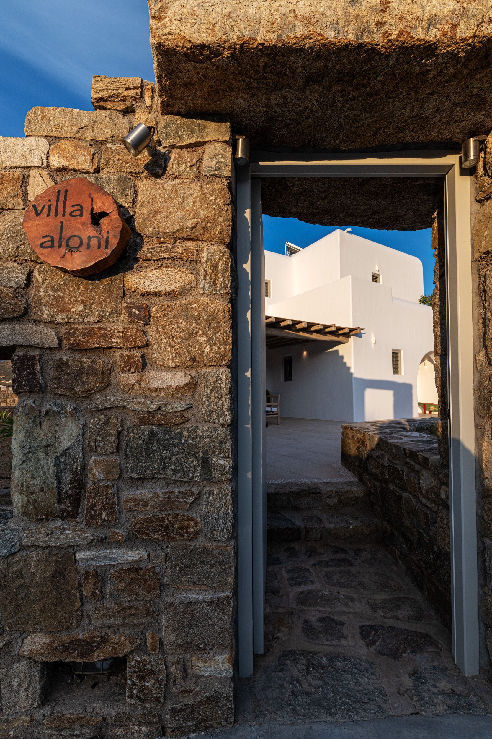 Villa Aloni