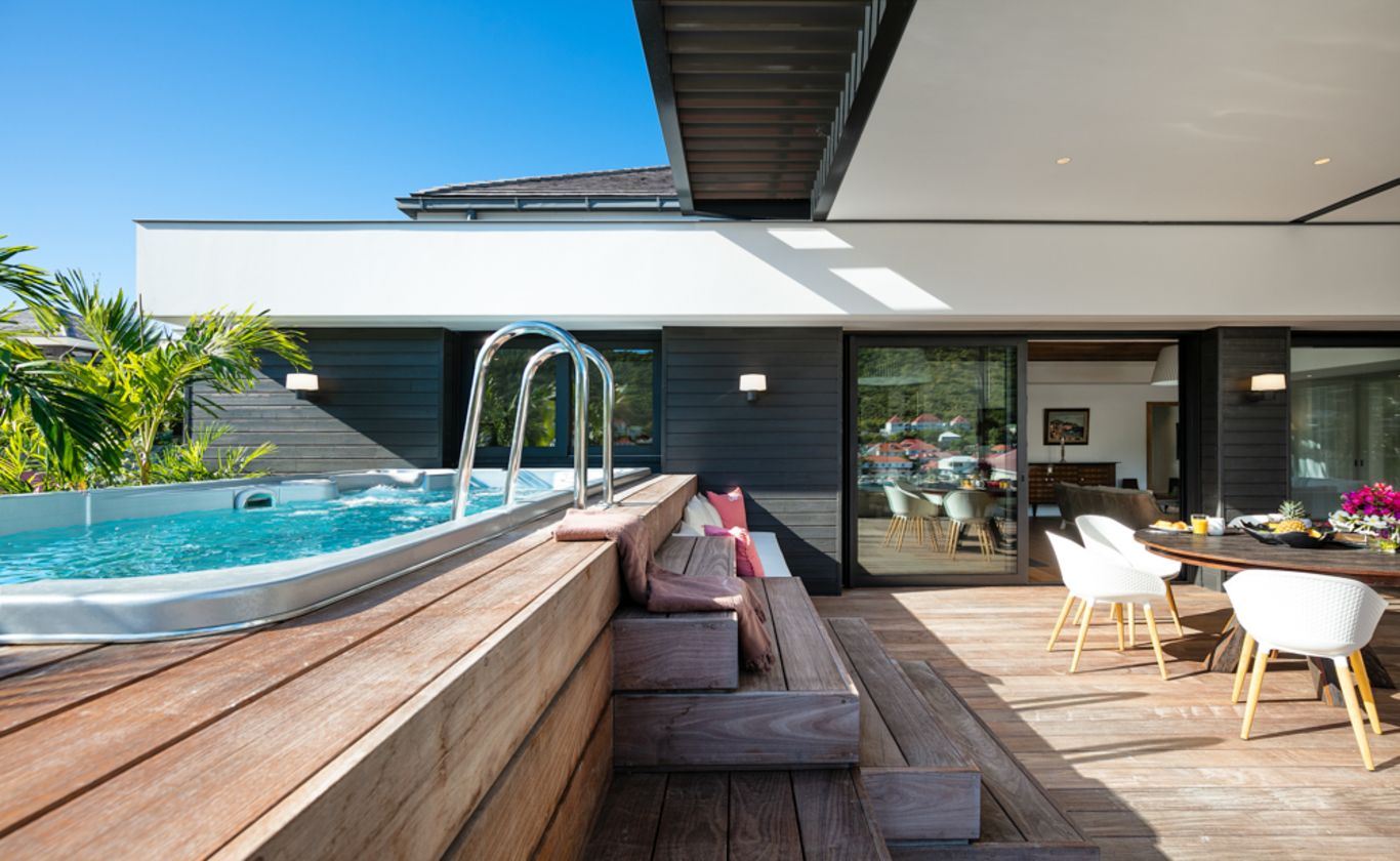 Villa Gustavia Lights