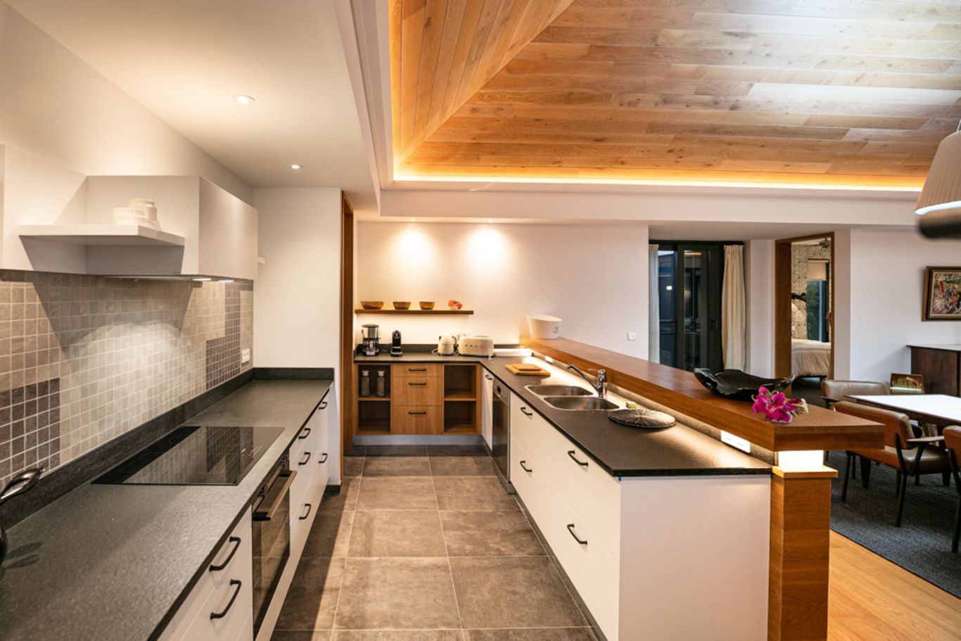 Villa Gustavia Lights