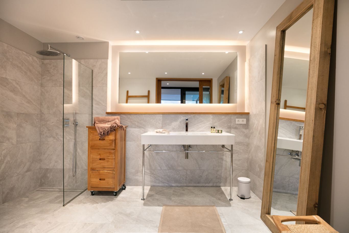 Villa Gustavia Lights