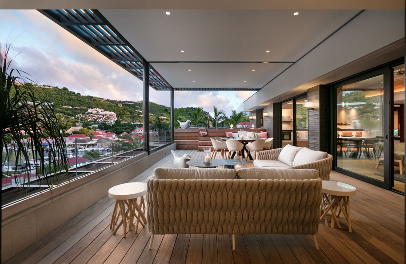 Villa Gustavia Lights