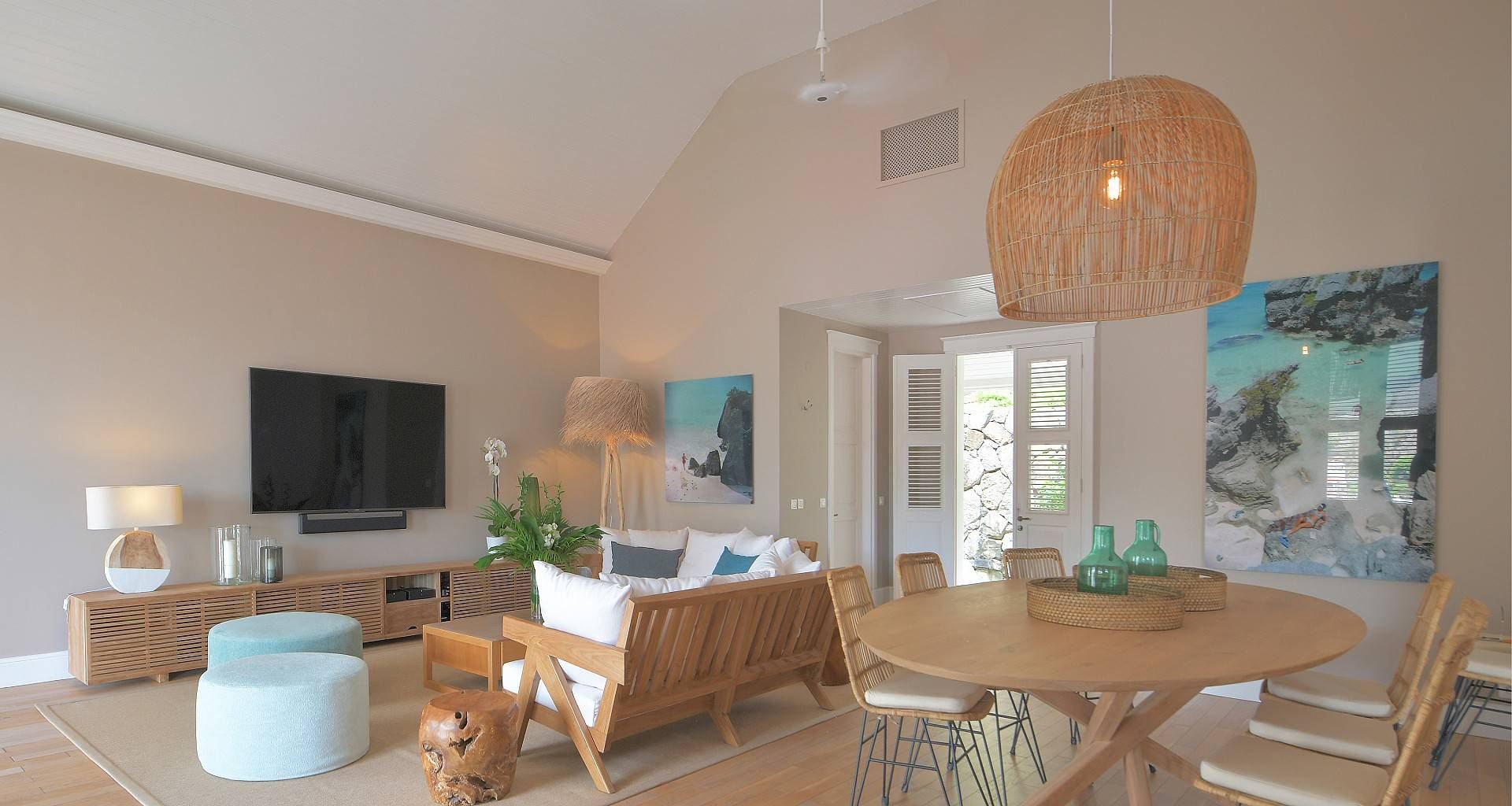 Villa Gustavia Views