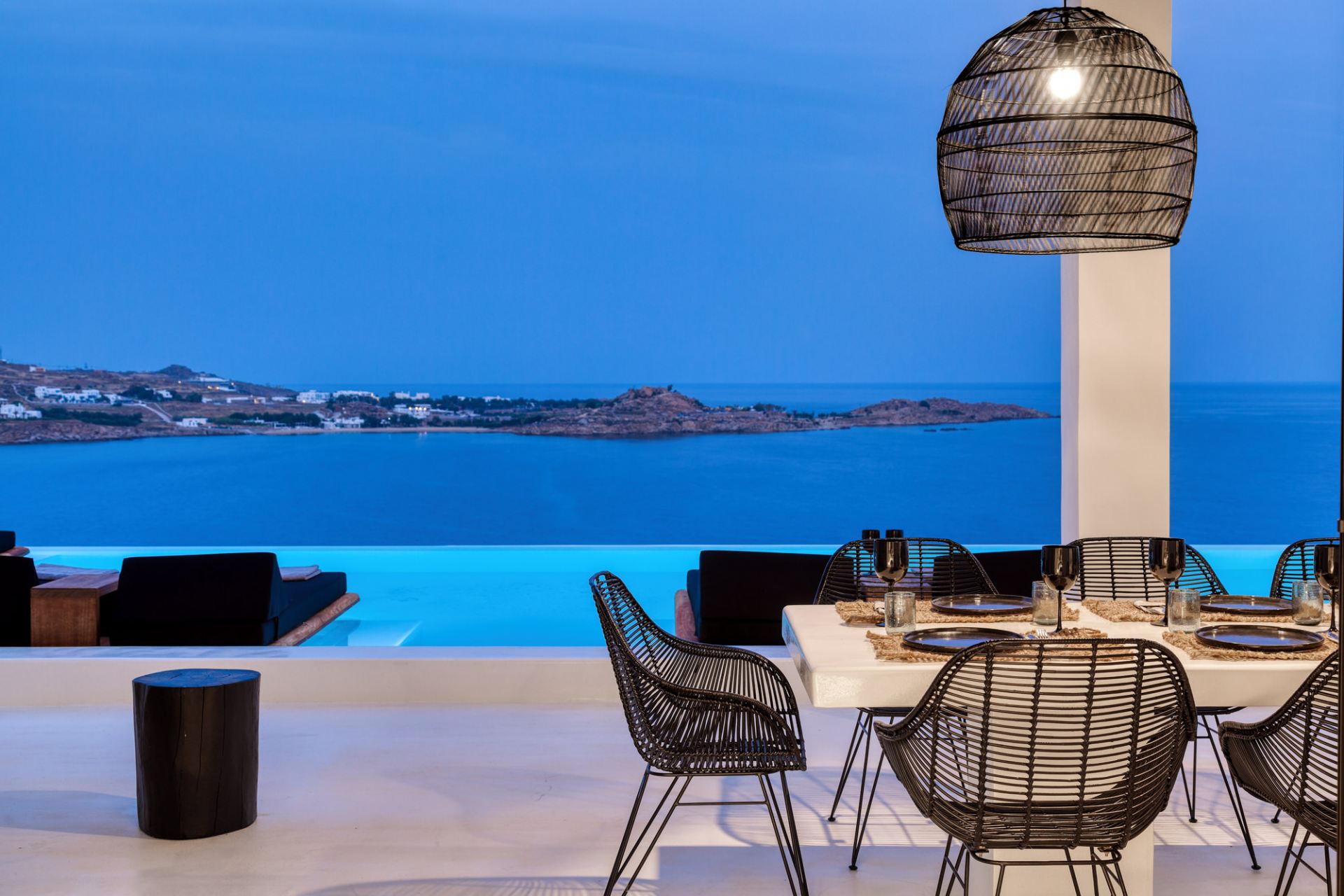 Villa Psarou Beach Villas